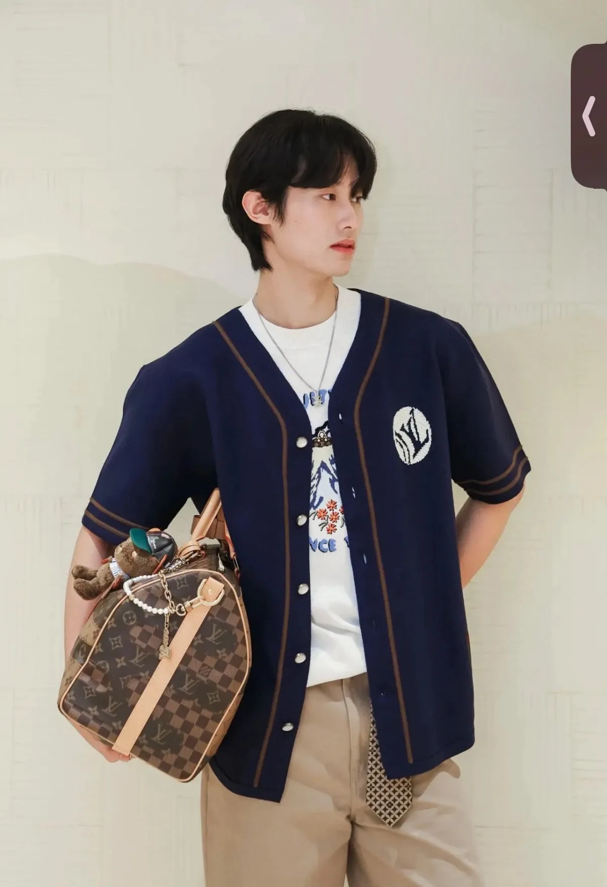 Louis Vuitton/ logo
